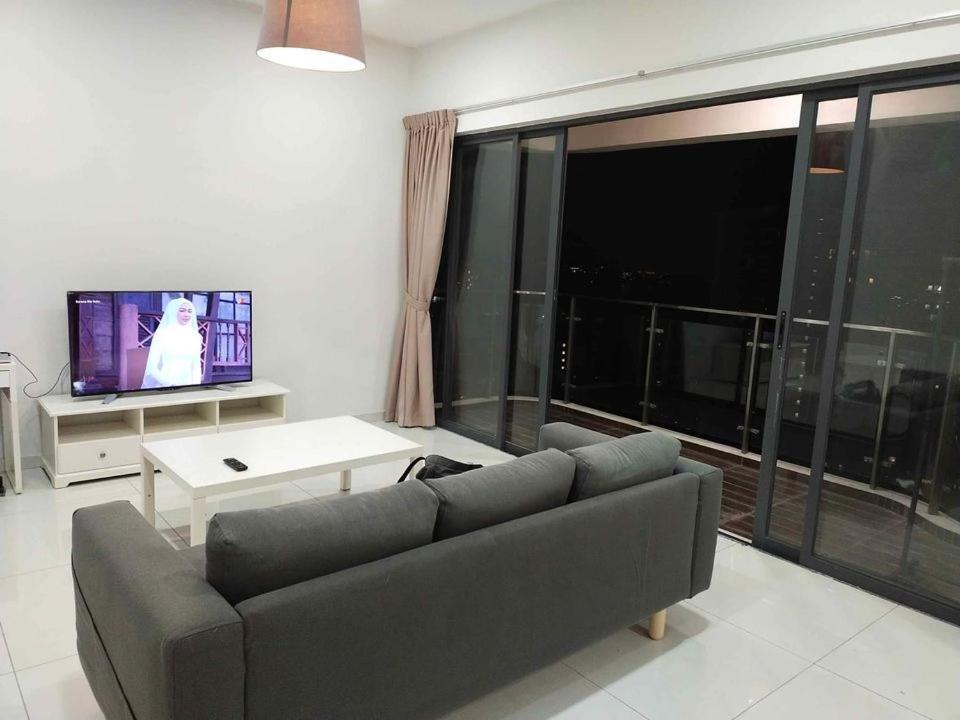 Rainbow Homestay Johor Bahru Exterior photo