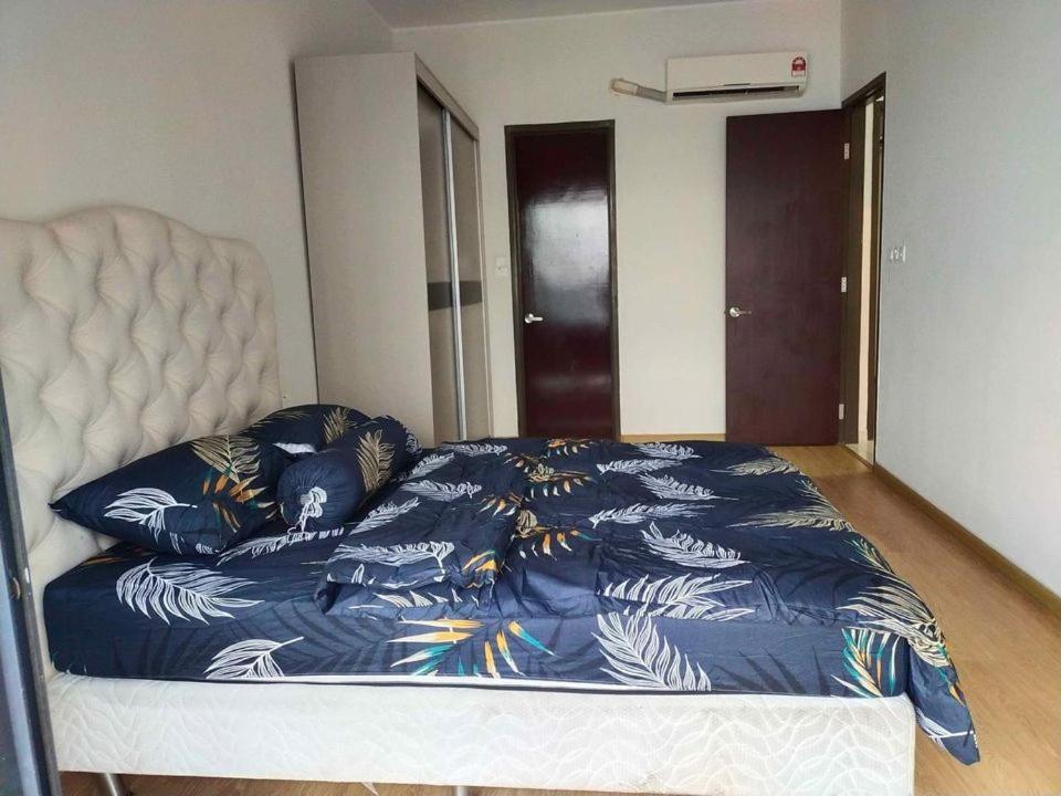 Rainbow Homestay Johor Bahru Exterior photo
